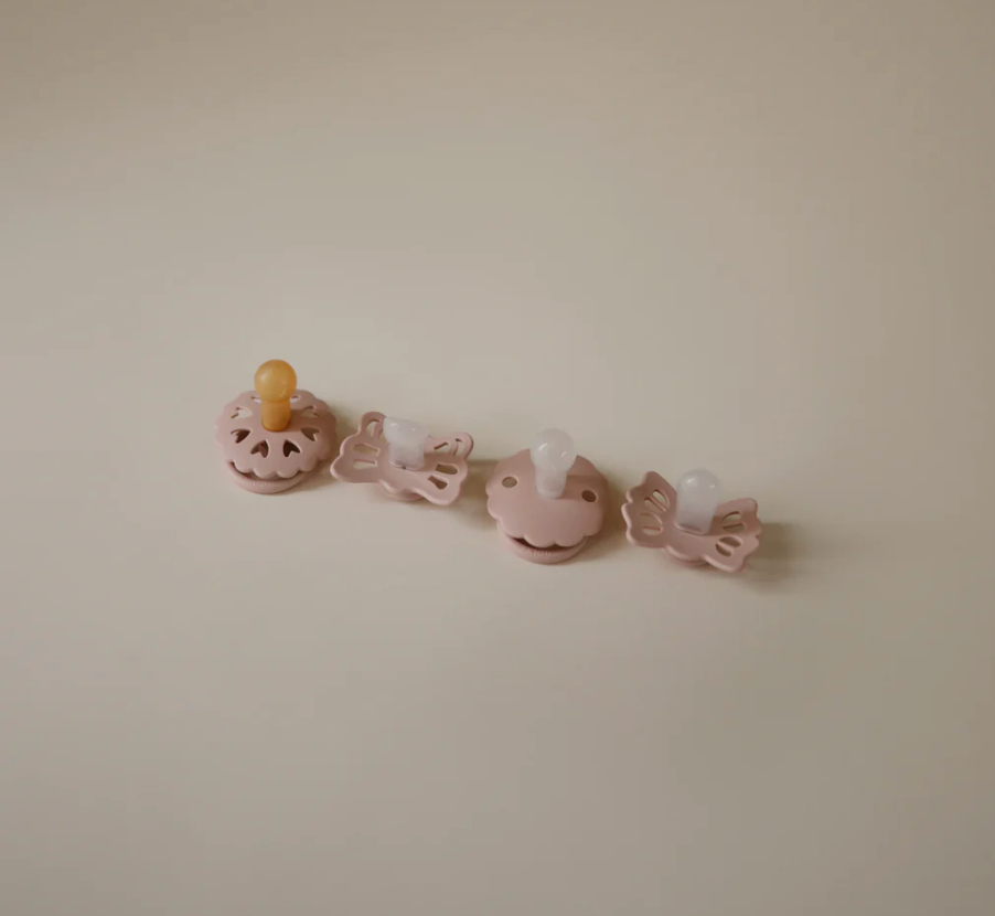 FRIGG Baby's First Pacifier 4 Pack - Floral Heart (Blush)