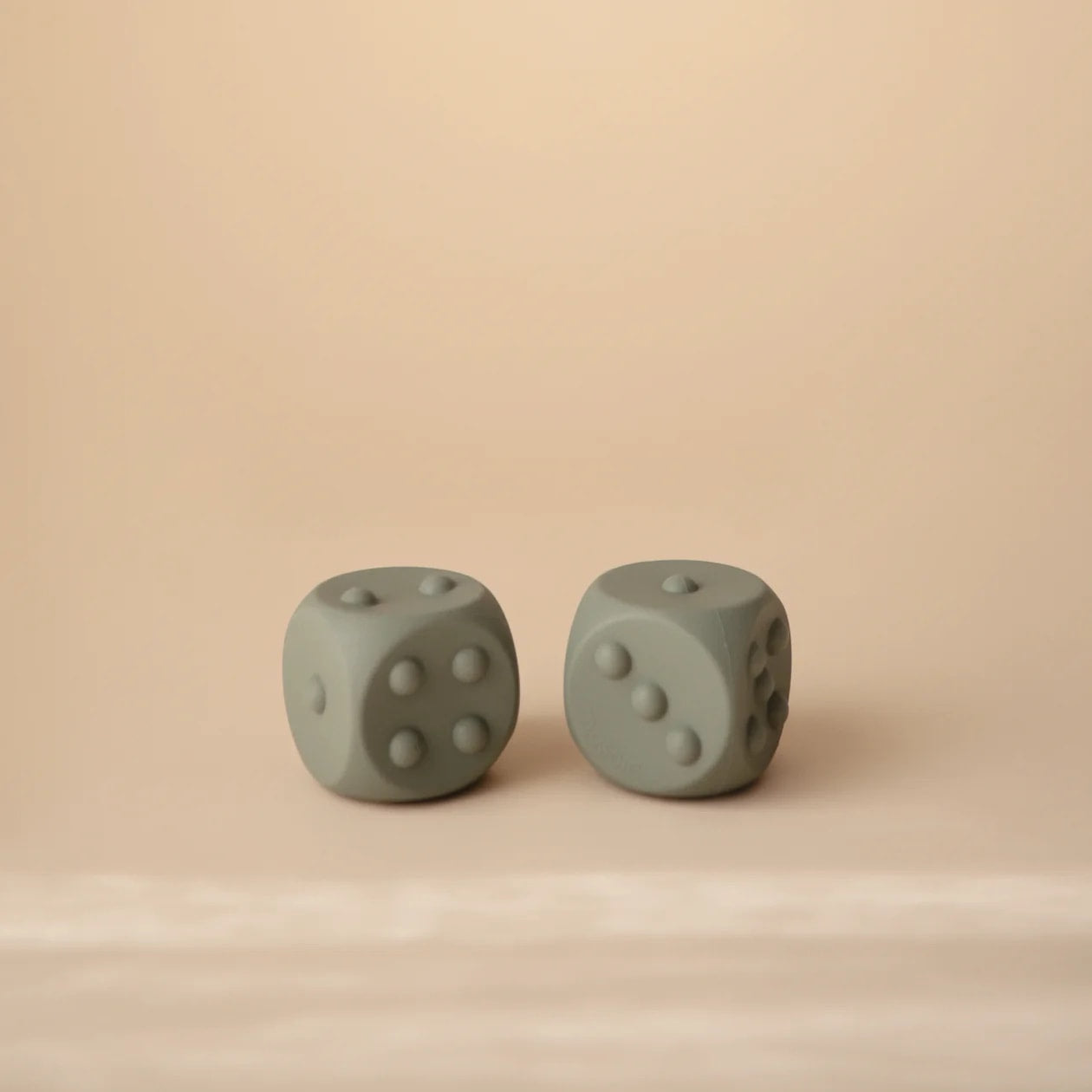 Dice Press Toy - Dried Thyme/Natural