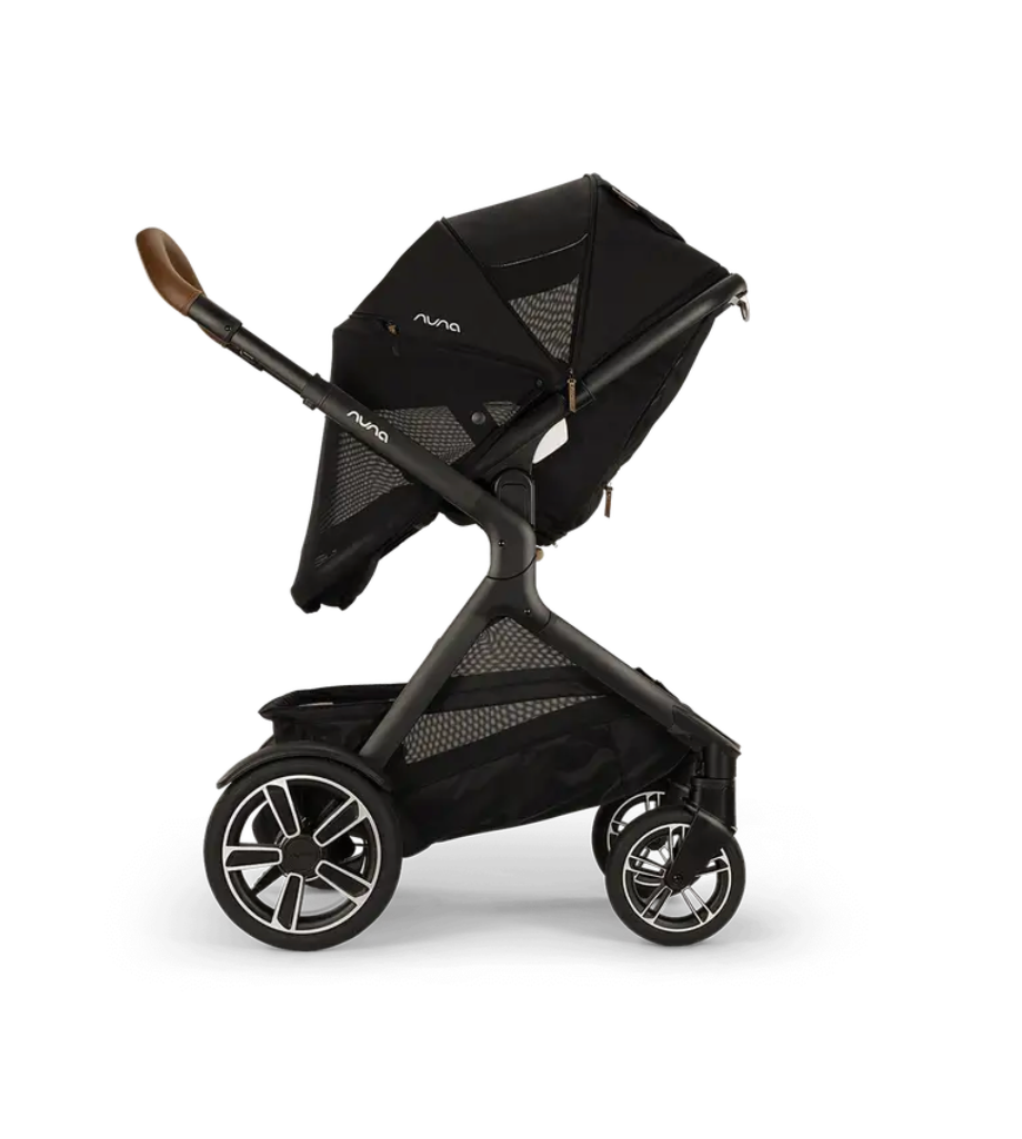 demi™ next + pipa™ urbn travel system